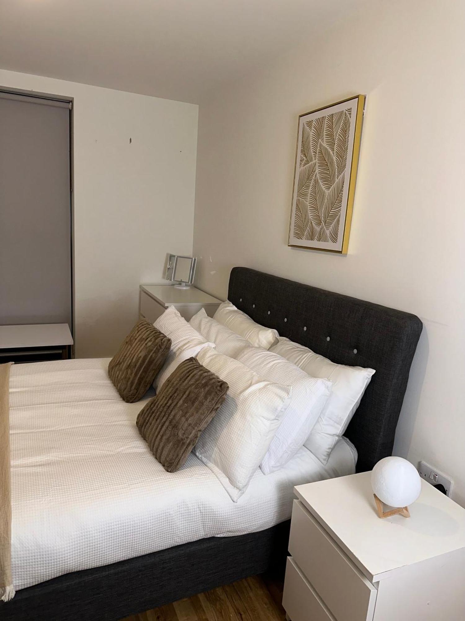 Luxury 2-Bed High-Rise In Manchester With Parking Eksteriør bilde