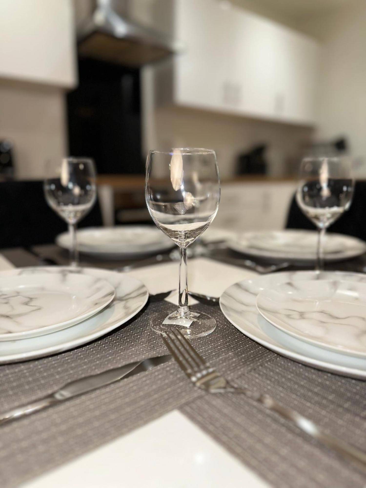 Luxury 2-Bed High-Rise In Manchester With Parking Eksteriør bilde